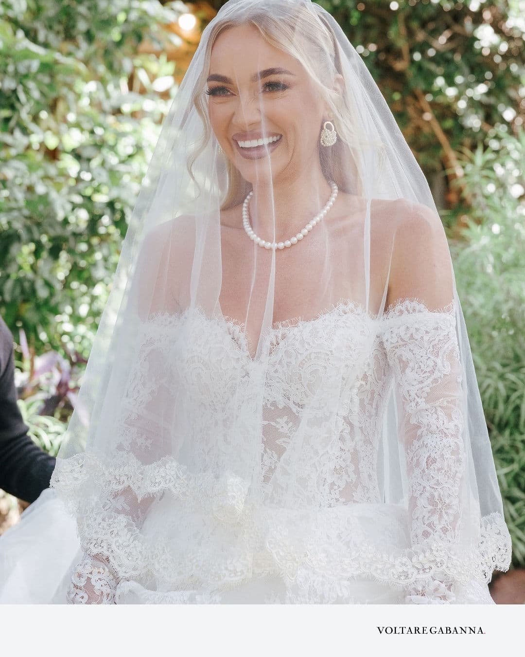 Wedding couple at Shepstone Gardens, Johannesburg wedding